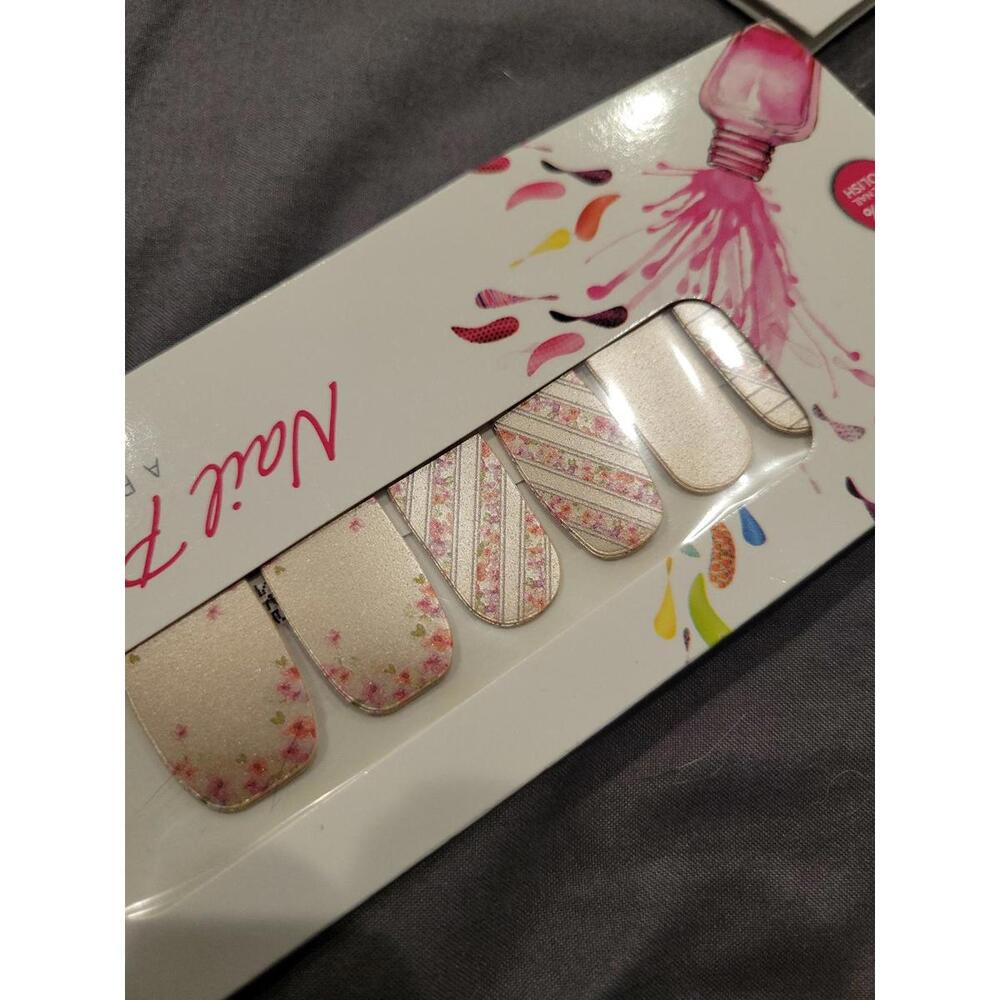 Incoco Vivarium nail.polish strips new nip